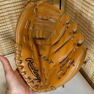 Kids Rawlings Cal Ripken Jr. Baseball Glove